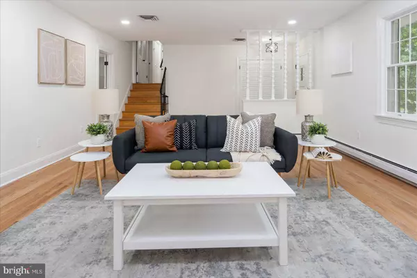 8105 ANITA, Baltimore, MD 21208