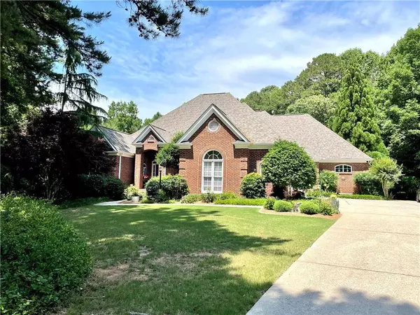 1544 Blue Bird WAY, Cumming, GA 30041