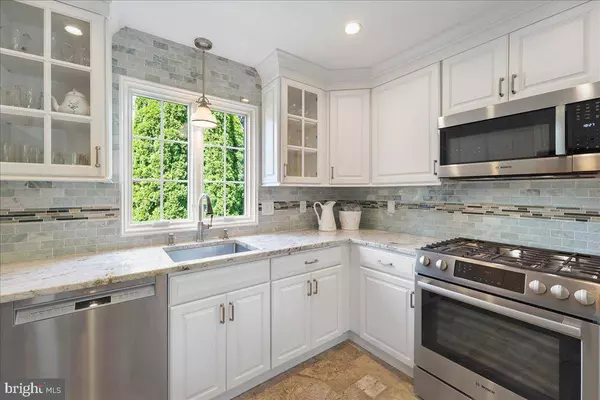 121 MOORE DR, Media, PA 19063