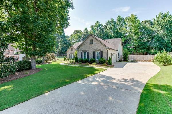 5019 Weatherstone, Buford, GA 30519
