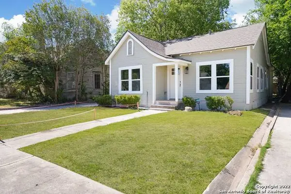 910 Bailey Ave, San Antonio, TX 78210-3639