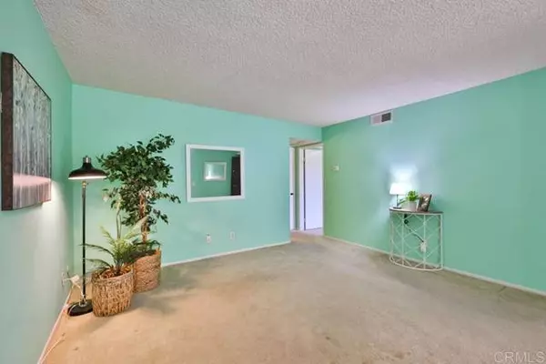 6878 Navajo Road #78, San Diego, CA 92119