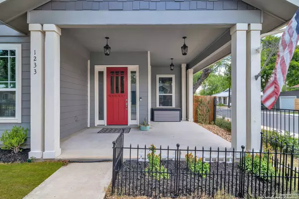 1233 BURNET ST, San Antonio, TX 78202-2416