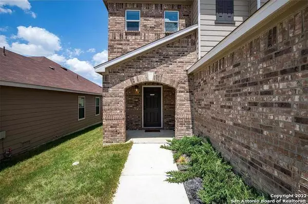 1519 OVERLOOK BANK, San Antonio, TX 78245-4812