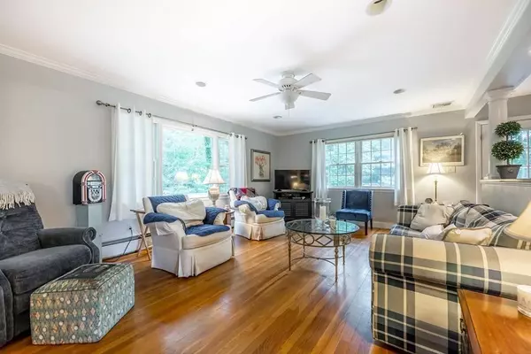 49 Birch Rd, Andover, MA 01810