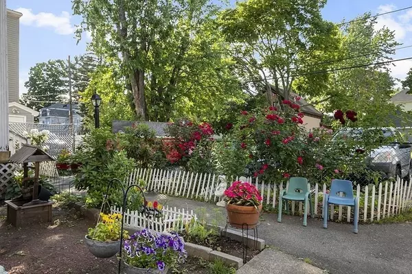 22-24 Whitman St, Lawrence, MA 01841