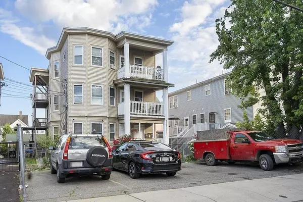 22-24 Whitman St, Lawrence, MA 01841