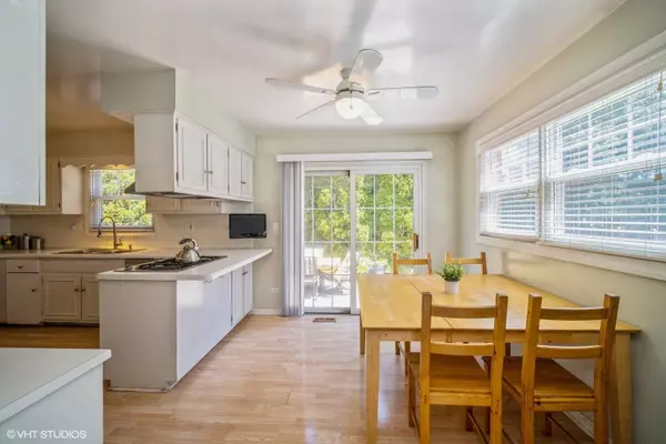 139 Rue Touraine, Deer Park, IL 60010