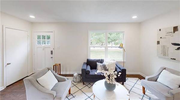 8600 E 78th TER, Kansas City, MO 64138