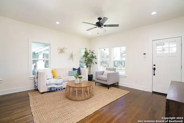 910 Bailey Ave, San Antonio, TX 78210-3639