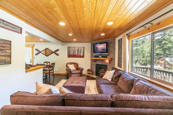 1133 Regency Way, Tahoe Vista, CA 96148