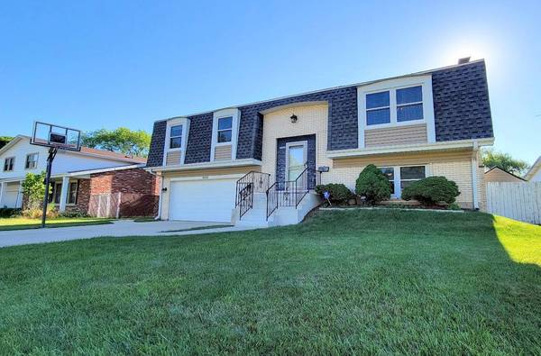 1122 N KING CHARLES CT, Palatine, IL 60067