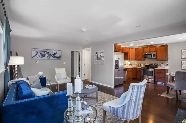 912 SW 156th St, Burien, WA 98166