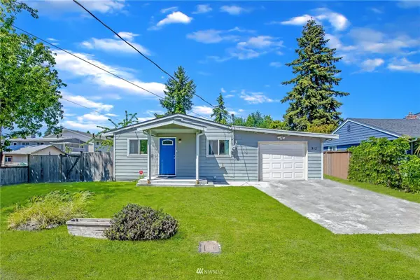 912 SW 156th St, Burien, WA 98166