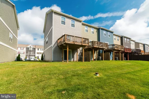 190 MAGELLAN DR, Martinsburg, WV 25404