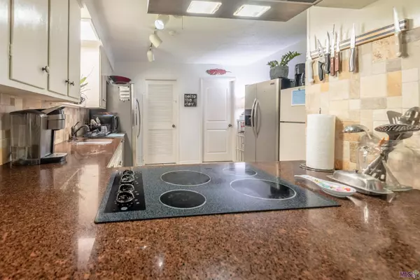 1266 KIMBRO DR, Baton Rouge, LA 70808