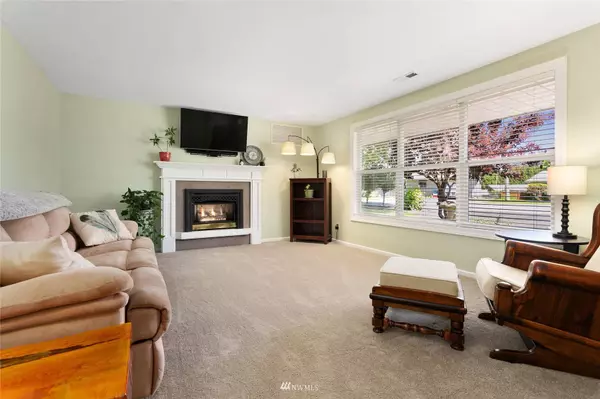 5879 Madrona DR, Ferndale, WA 98248