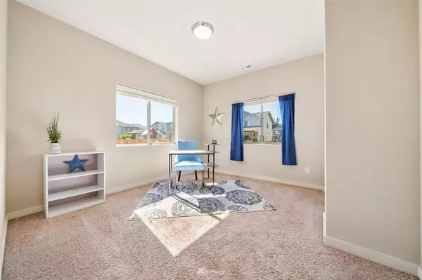 1513 Couls AVE, Buckley, WA 98321