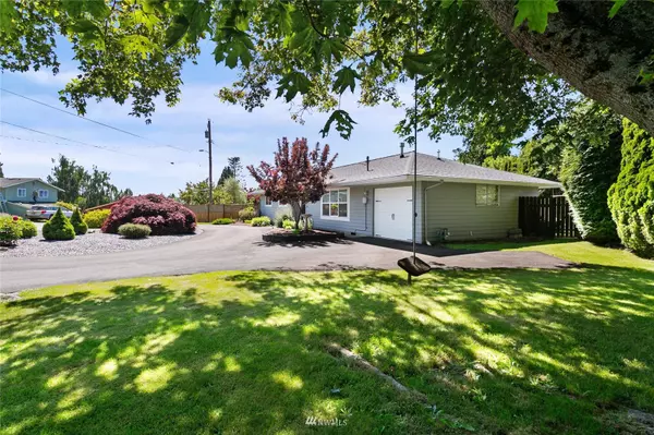 5879 Madrona DR, Ferndale, WA 98248