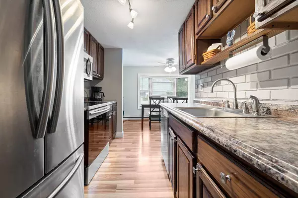 1108 Piscassic ST, Newmarket, NH 03857