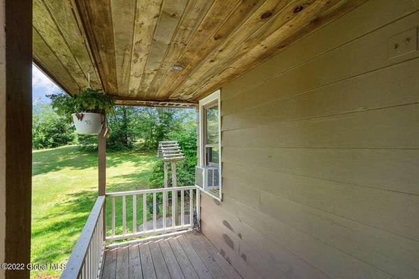 337 Barker Rd, Gloversville, NY 12078