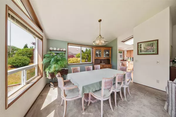 21715 115th Street Ct E, Bonney Lake, WA 98391