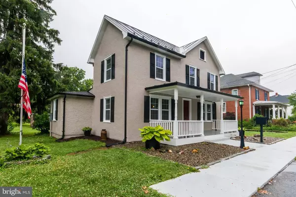 341 E 1ST AVE, Charles Town, WV 25414