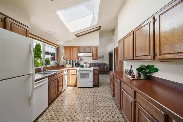 21715 115th Street Ct E, Bonney Lake, WA 98391