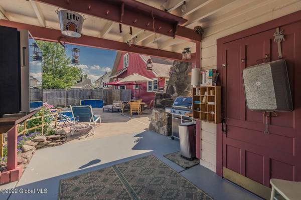 100 Francis ST, Amsterdam, NY 12010