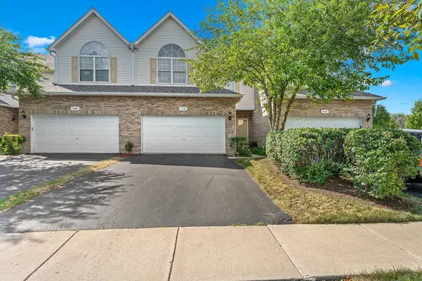 1118 Coventry LN, Bolingbrook, IL 60440