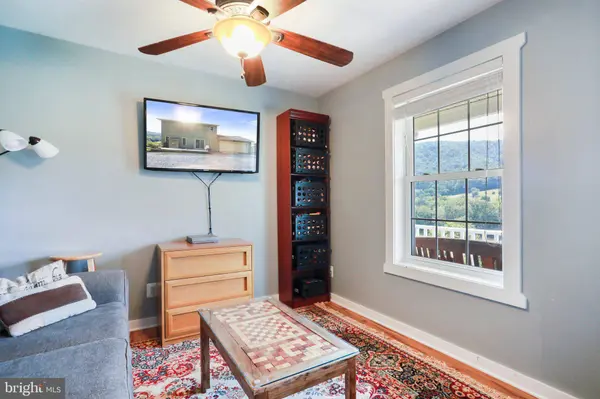 2291 GOONEY MANOR, Bentonville, VA 22610