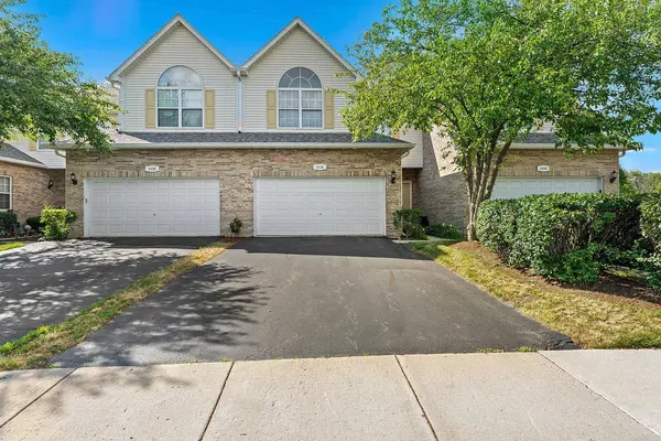 1118 Coventry LN, Bolingbrook, IL 60440