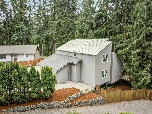 19101 59th ST E, Lake Tapps, WA 98391