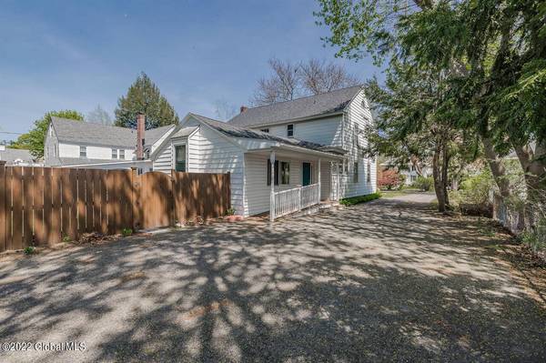 5 Judson  Pkwy, Gloversville, NY 12078