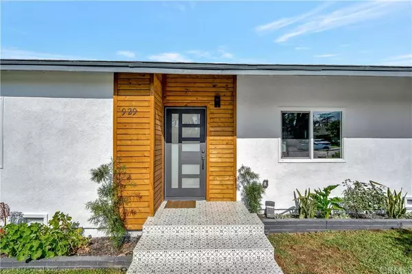 929 N Sunset AVE, Azusa, CA 91702