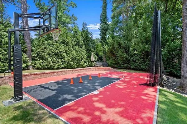 300 River Bluff Pkwy, Roswell, GA 30075