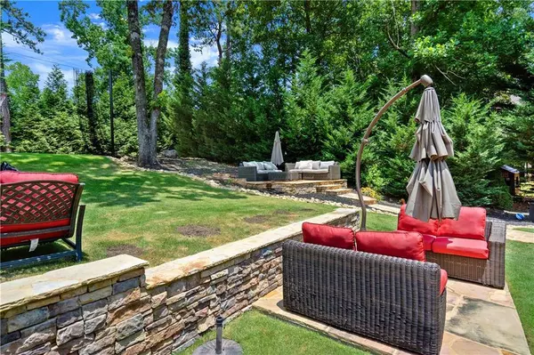 300 River Bluff Pkwy, Roswell, GA 30075