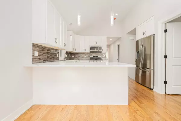 4035 Home Avenue, Stickney, IL 60402