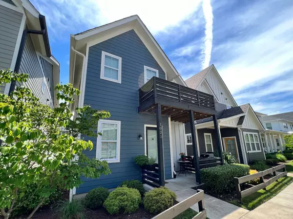 1021 Treaty Oaks Dr, Nashville, TN 37209