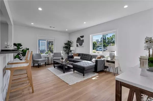 929 N Sunset AVE, Azusa, CA 91702