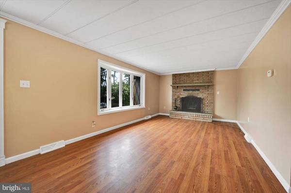 8 SKYVIEW DR, Duncannon, PA 17020