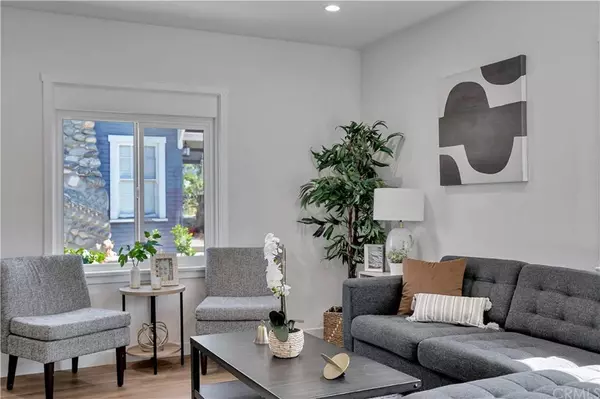 929 N Sunset AVE, Azusa, CA 91702