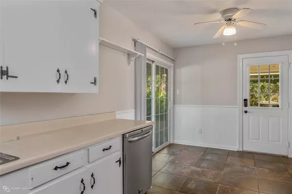 4215 Paul Street, Bossier City, LA 71112