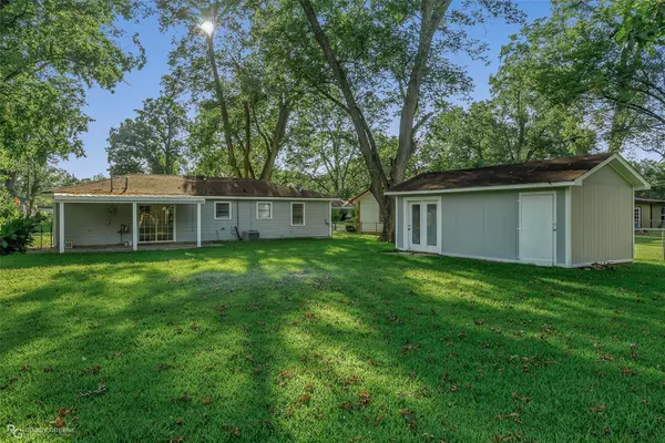 4215 Paul Street, Bossier City, LA 71112