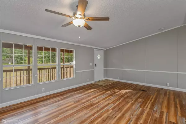 220 Cypress Lake Circle, Benton, LA 71006