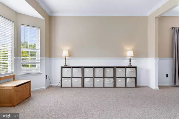 11 KINDLE CT, Clayton, NJ 08312