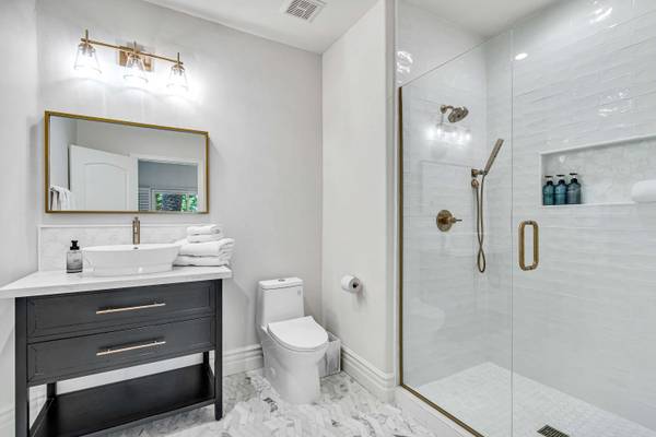 7475 E Jackrabbit Rd, Scottsdale, AZ 85250