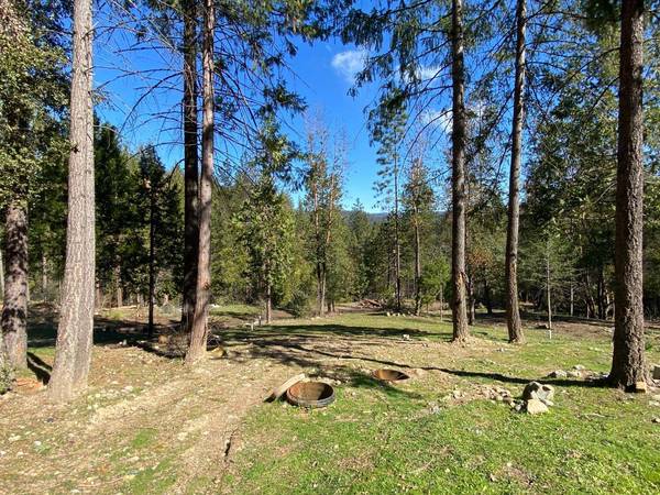 11761 Central Mine Rd, Nevada City, CA 95959