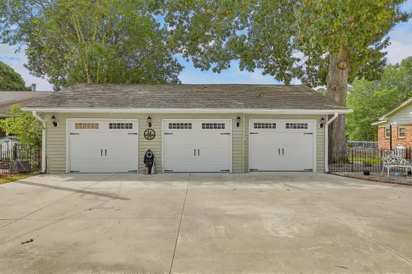 107 Mourning Dove Drive, Bonneau, SC 29431