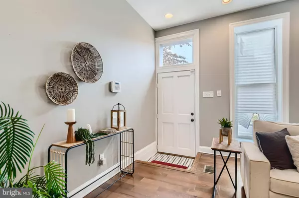 1530 N BROADWAY, Baltimore, MD 21213